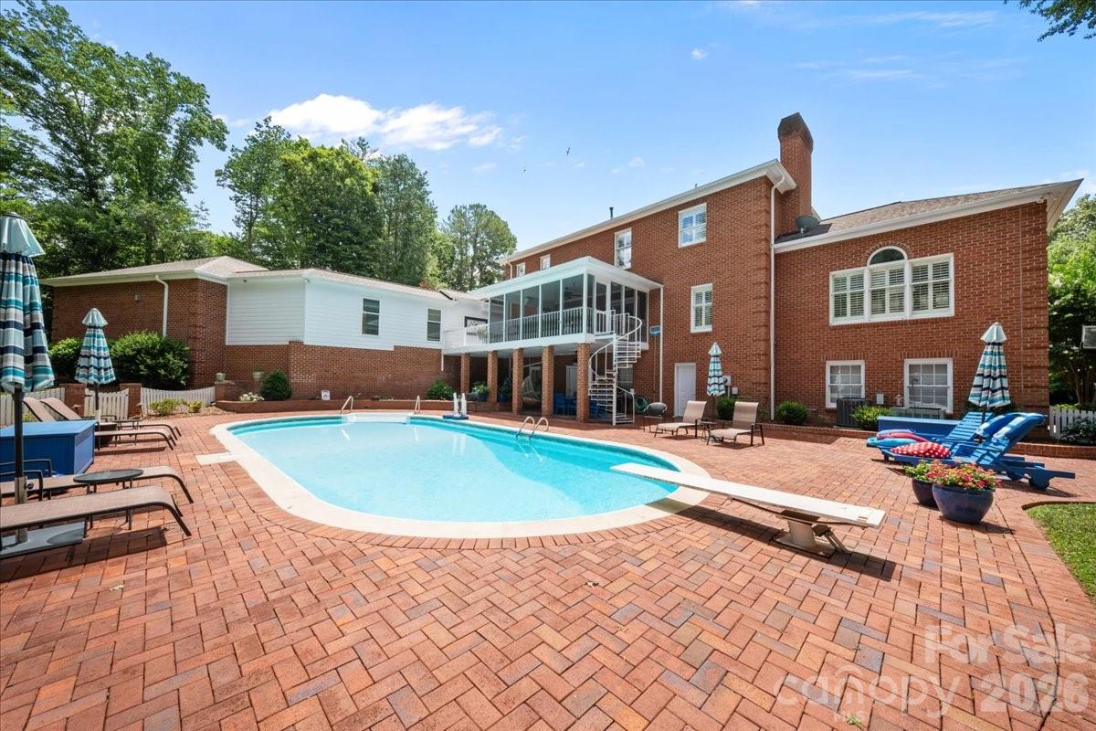 101 River Ridge Drive Morganton, NC 28655 - Photo 2 of 36