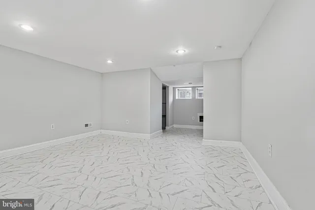 $1,900 | 3312 Parklawn Avenue, Baltimore, MD 21213