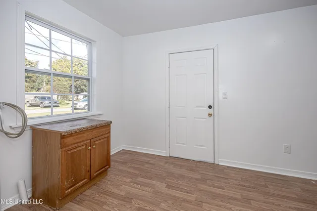 $1,500 | 802 School Avenue, Pascagoula, MS 39567