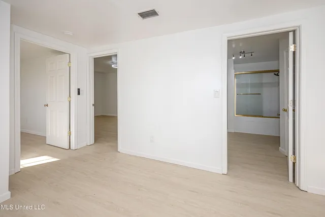 $1,500 | 802 School Avenue, Pascagoula, MS 39567