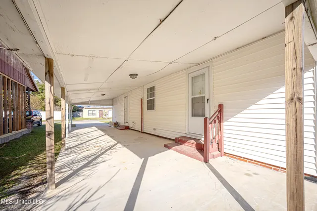 $1,500 | 802 School Avenue, Pascagoula, MS 39567