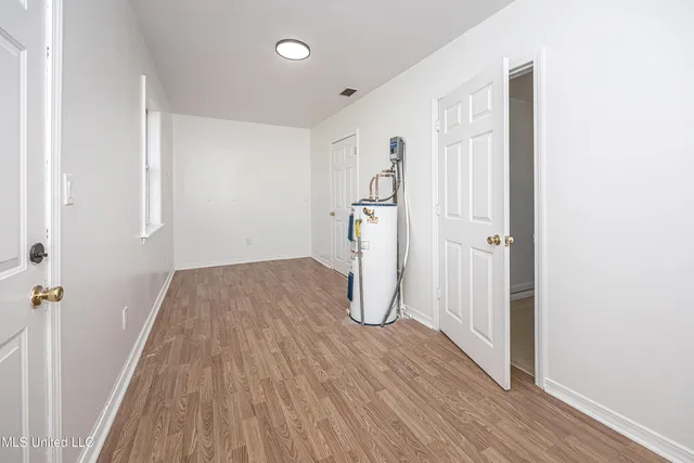 $1,500 | 802 School Avenue, Pascagoula, MS 39567