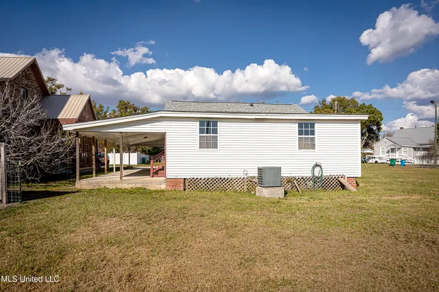 $1,500 | 802 School Avenue, Pascagoula, MS 39567
