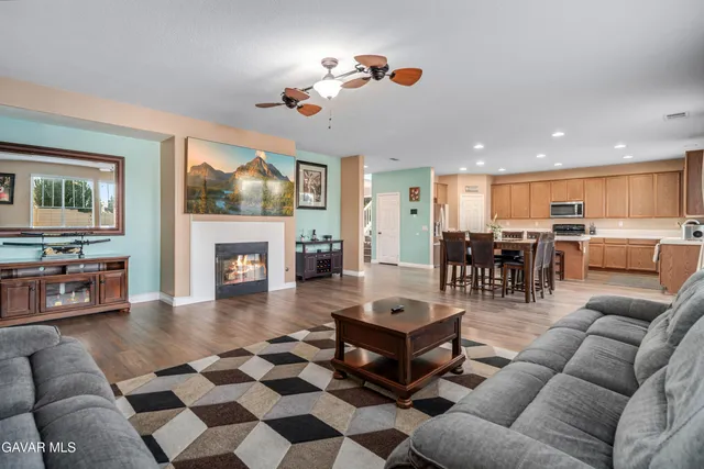 $599,990 | 38442 Wakefield Place, Palmdale, CA 93551