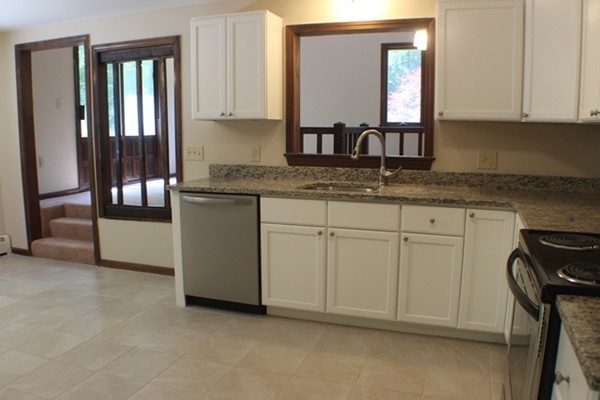 9 Foster Road Southwick, MA 01077 - Photo 10 of 28 Gallery Image 10
