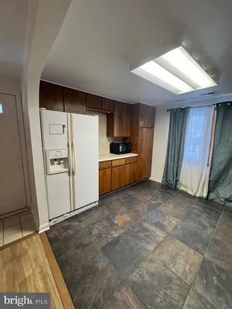 $2,550 | 633 New Jersey Avenue Northeast, Glen Burnie, MD 21060