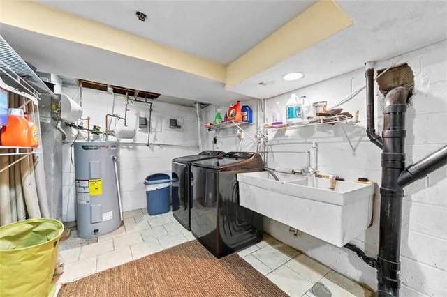 $419,900 | 153 Lake Drive, Greensburg, PA 15601