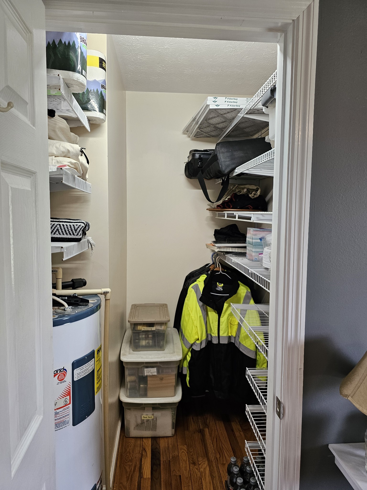 285 Browns Road Lafayette, TN 37083 - Photo 19 of 30 a view of a workspace