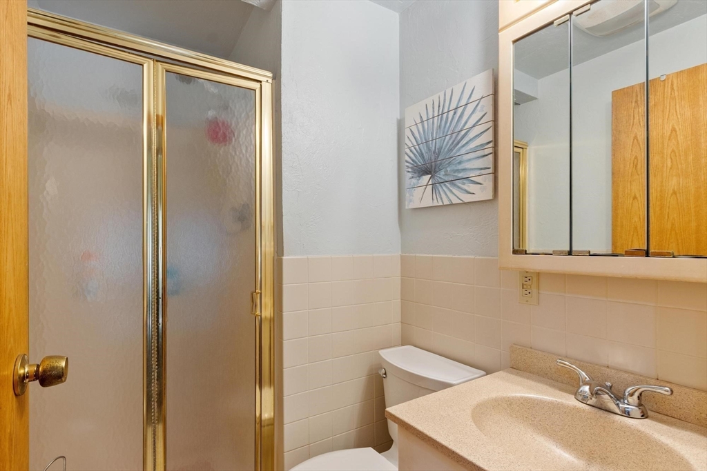 112 Elm Street Auburn, MA 01501 - Photo 30 of 42