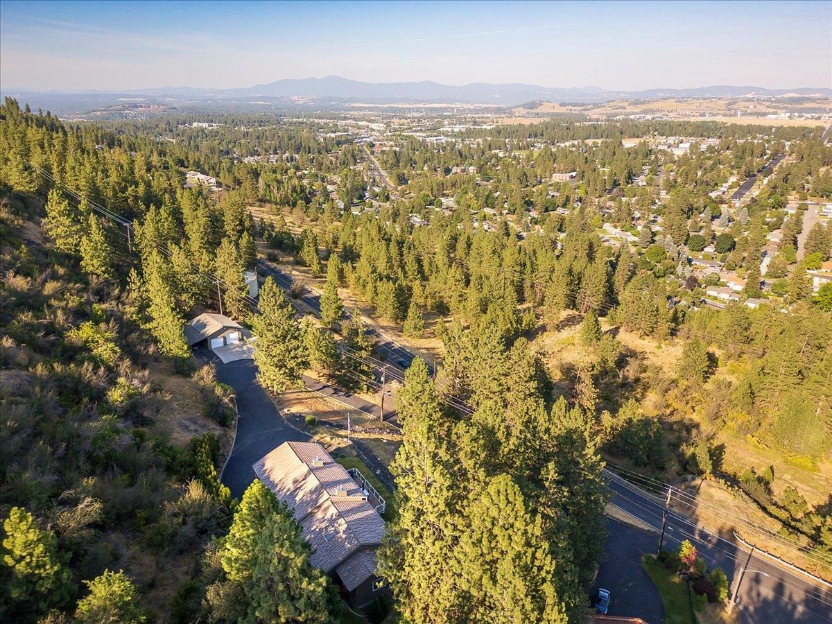 7907 North Cedar Road Spokane, WA 99208 - Photo 3 of 48 Gallery Image 3
