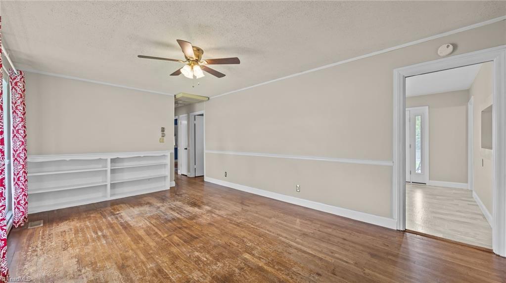 1008 Roxboro Road Haw River, NC 27258 - Photo 8 of 34 Living Room