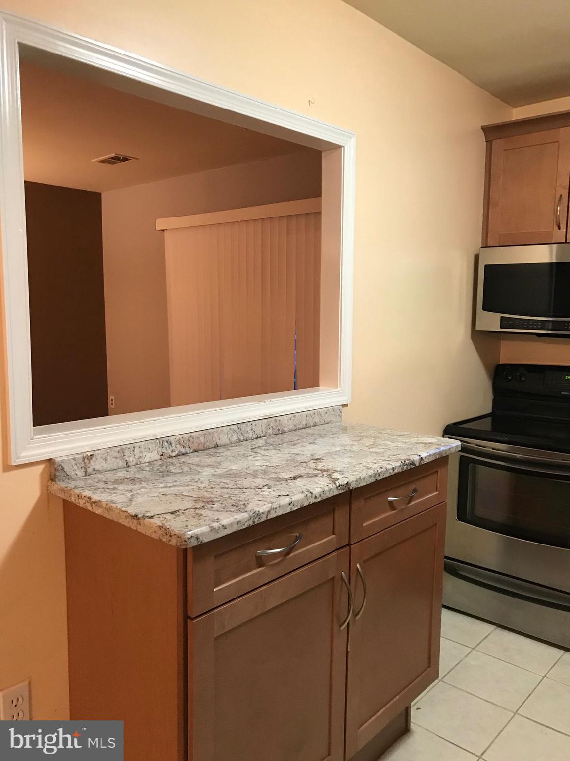 3924 Rolling Rd., Unit B5 Baltimore, MD 21208 - Photo 7 of 24 Kitchen