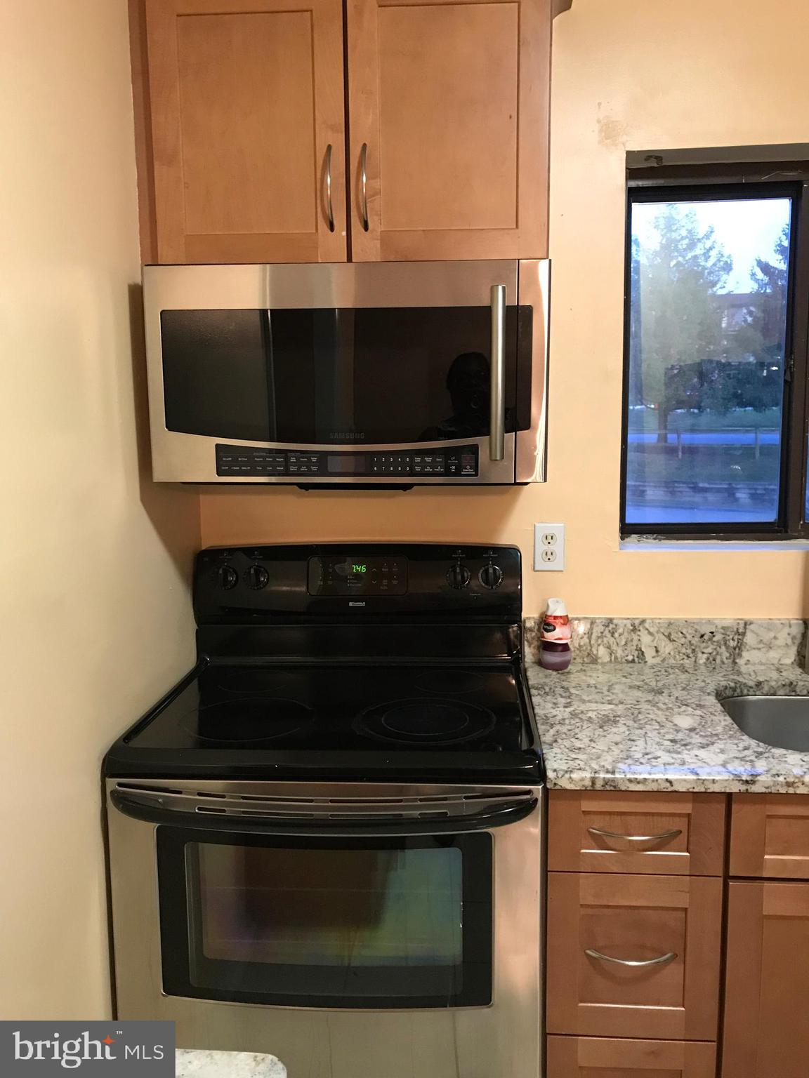 3924 Rolling Rd., Unit B5 Baltimore, MD 21208 - Photo 9 of 24 Kitchen
