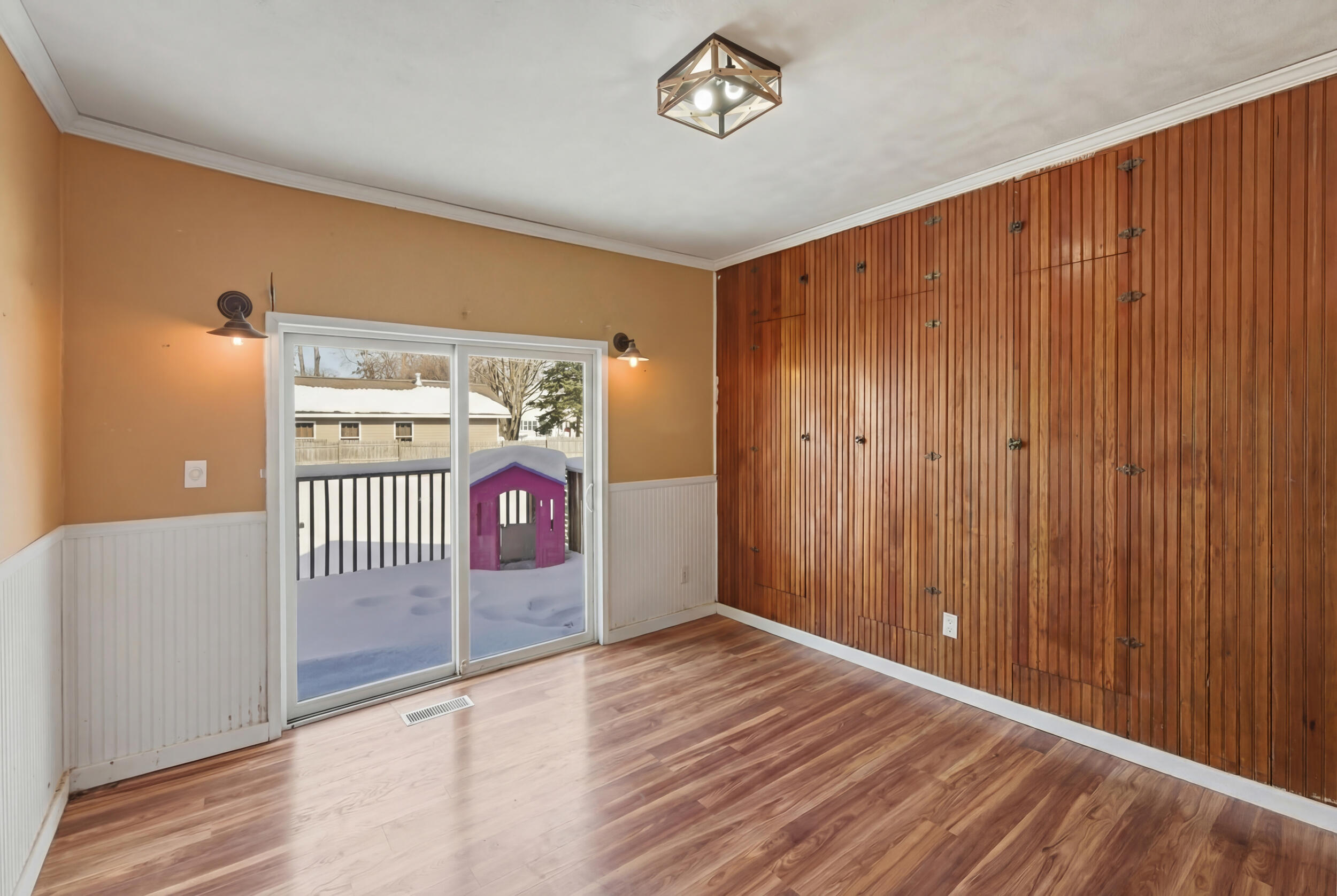 516 South Front Street Belding, MI 48809 - Photo 12 of 29 515-s-front-st_013