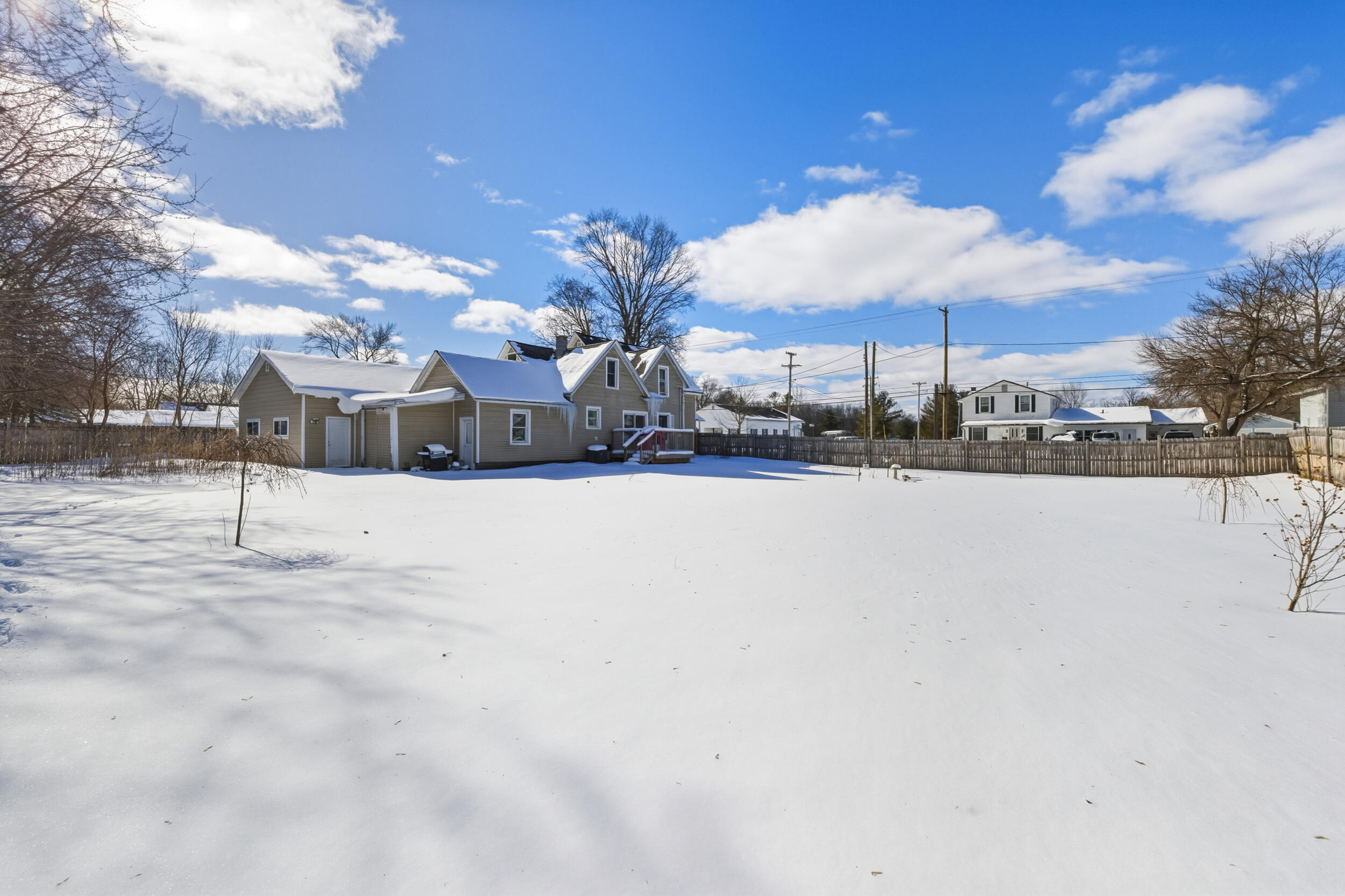 516 South Front Street Belding, MI 48809 - Photo 21 of 29 515-s-front-st_025