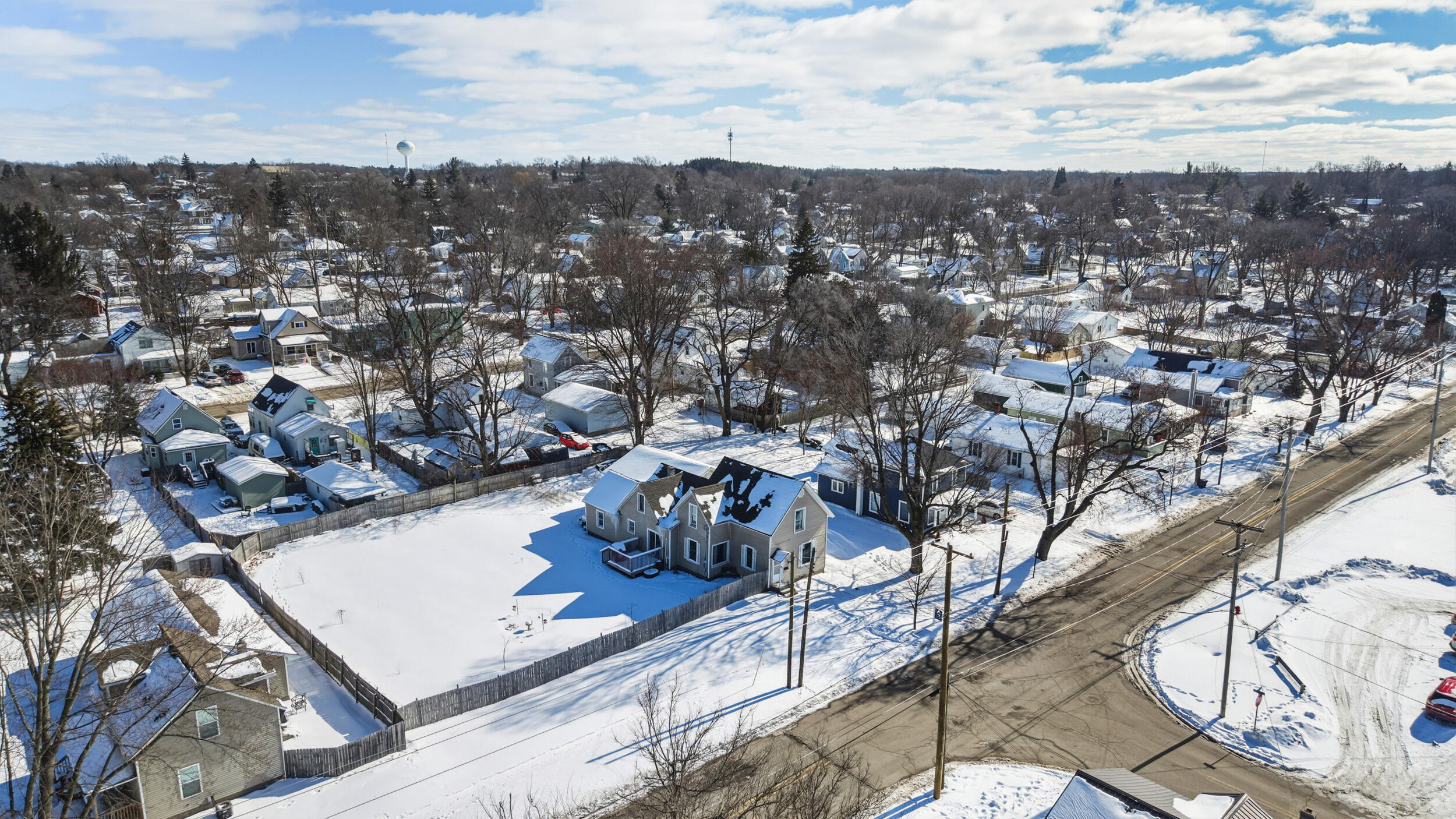 516 South Front Street Belding, MI 48809 - Photo 28 of 29 515-s-front-st_005