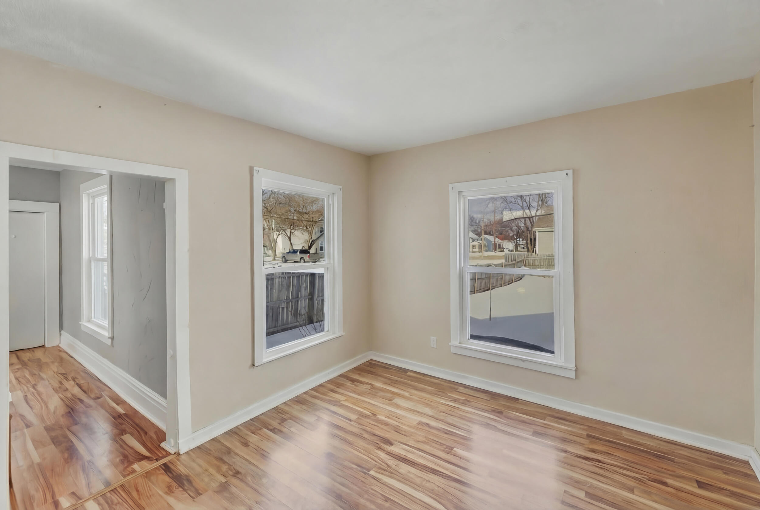 516 South Front Street Belding, MI 48809 - Photo 7 of 29 515-s-front-st_011