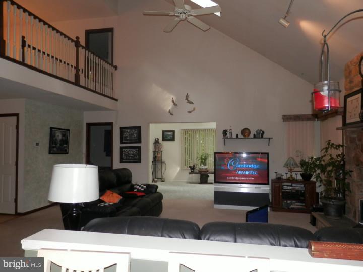 43 Carter Road Thornton, PA 19373 - Photo 5 of 25 Great Room
