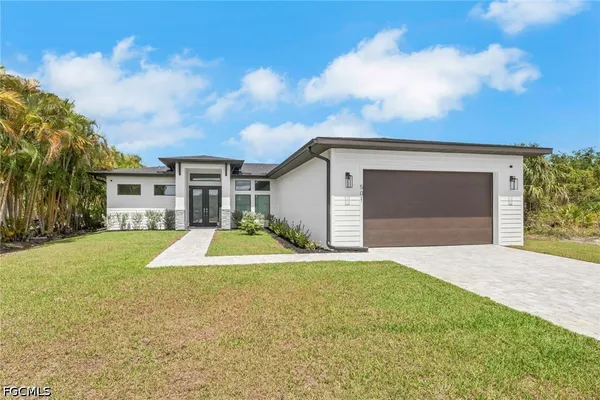 $455,000 | 501 Northwest 5th Street, Cape Coral, FL 33993