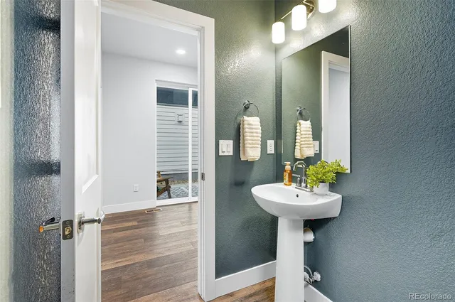 a view of a workspace with furniture