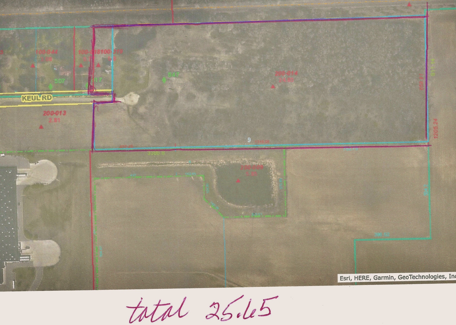 547 Keul Road Dixon, IL 61021 - Photo 6 of 6 a bathroom with a shower