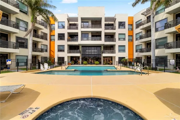 $1,800 | 813 Travis Street, Unit 408, Mission, TX 78572