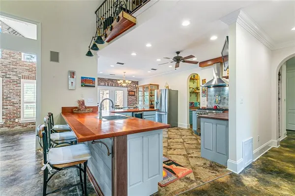 $995,000 | 21 Jamie Lane, Mandeville, LA 70471