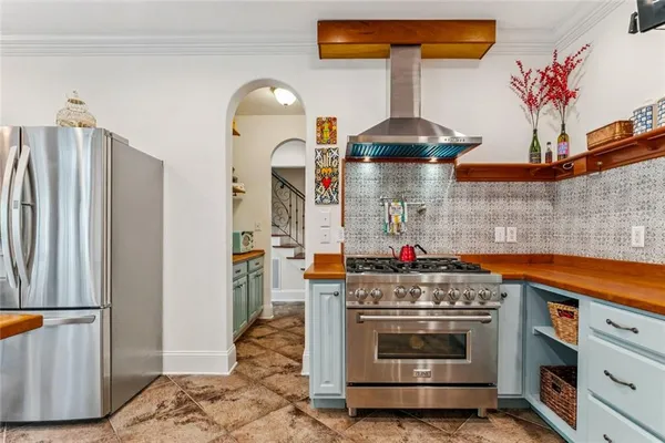 $995,000 | 21 Jamie Lane, Mandeville, LA 70471
