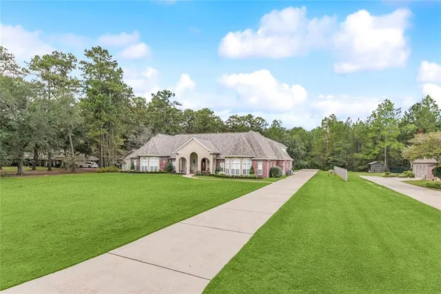$995,000 | 21 Jamie Lane, Mandeville, LA 70471