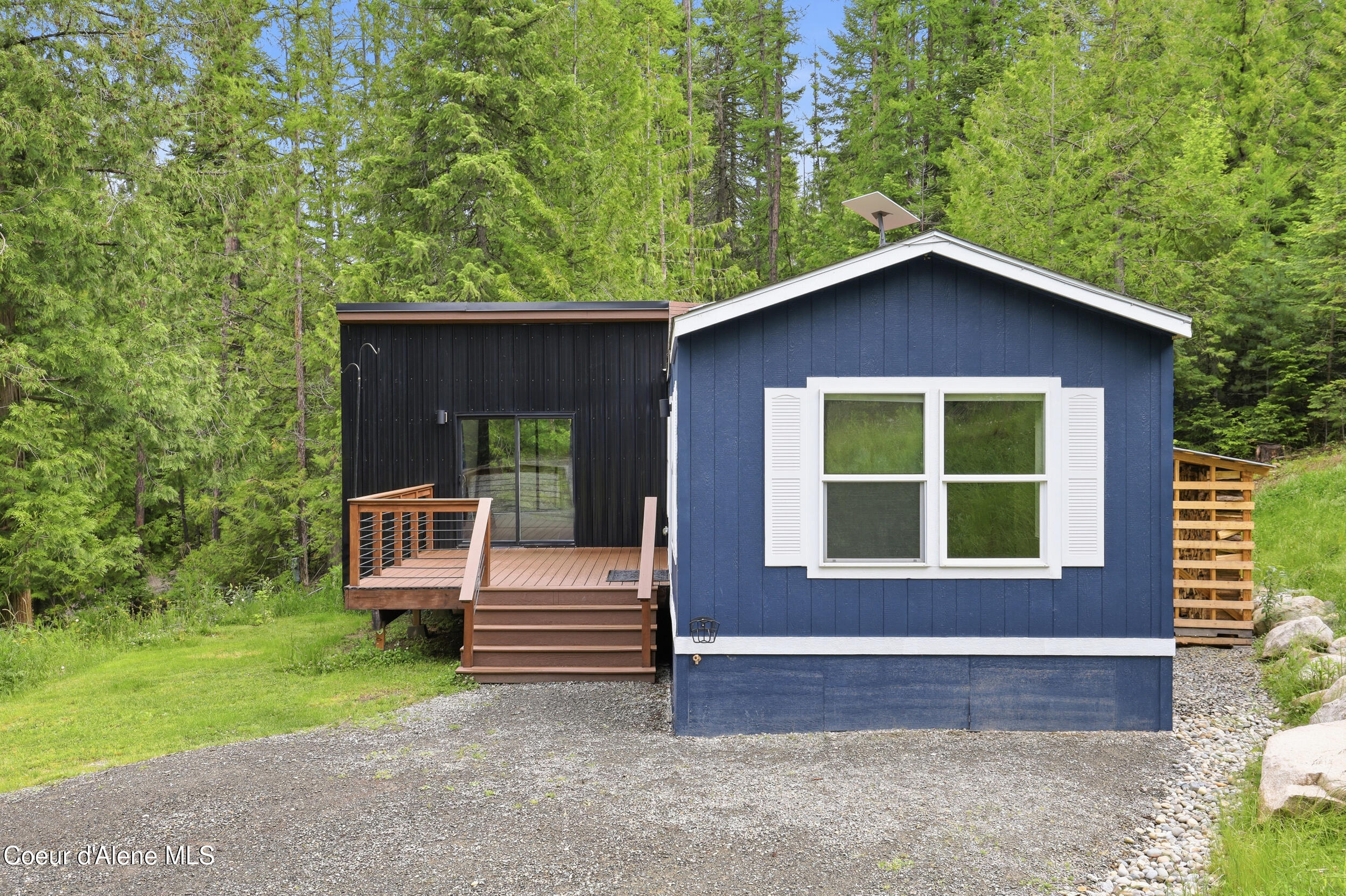 260 Fry Creek Road Sagle, ID 83860 - Photo 11 of 41 14_img_9425