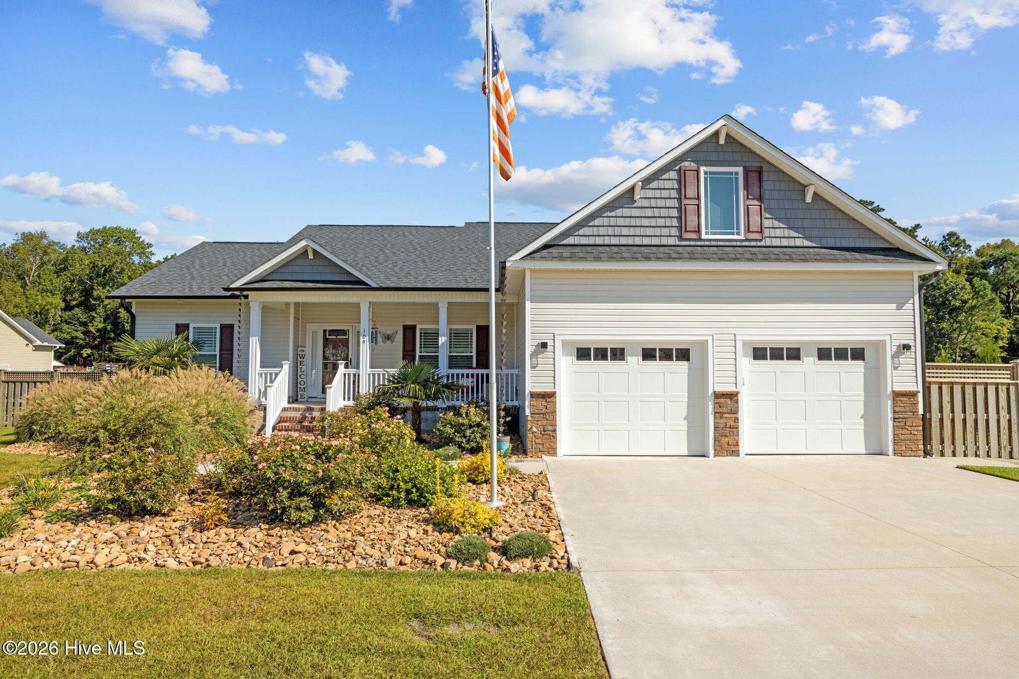 109 Ridgeline Drive Beaufort, NC 28516 - Photo 2 of 65 2-web-or-mls-1S3A6545