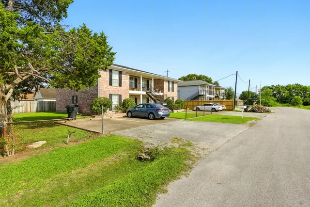$1,200 | 9641 Hollock Street, Unit 4, Houston, TX 77075