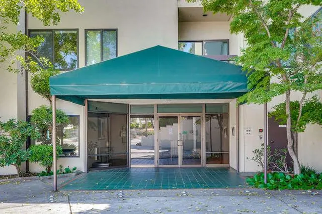 $840,000 | 425 North El Camino Real, Unit 203, San Mateo, CA 94401