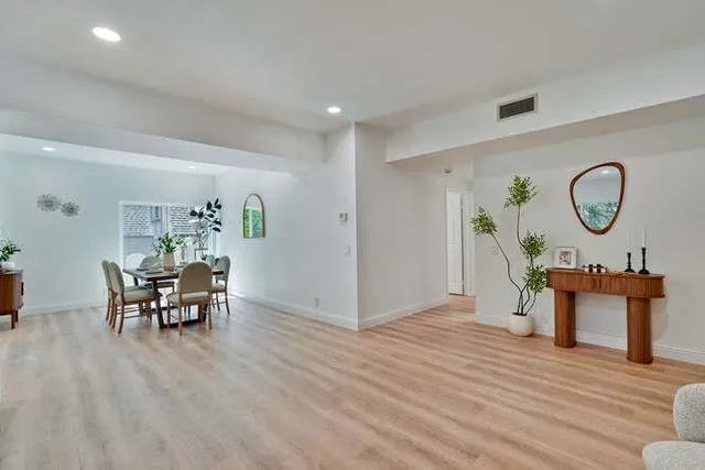 $840,000 | 425 North El Camino Real, Unit 203, San Mateo, CA 94401