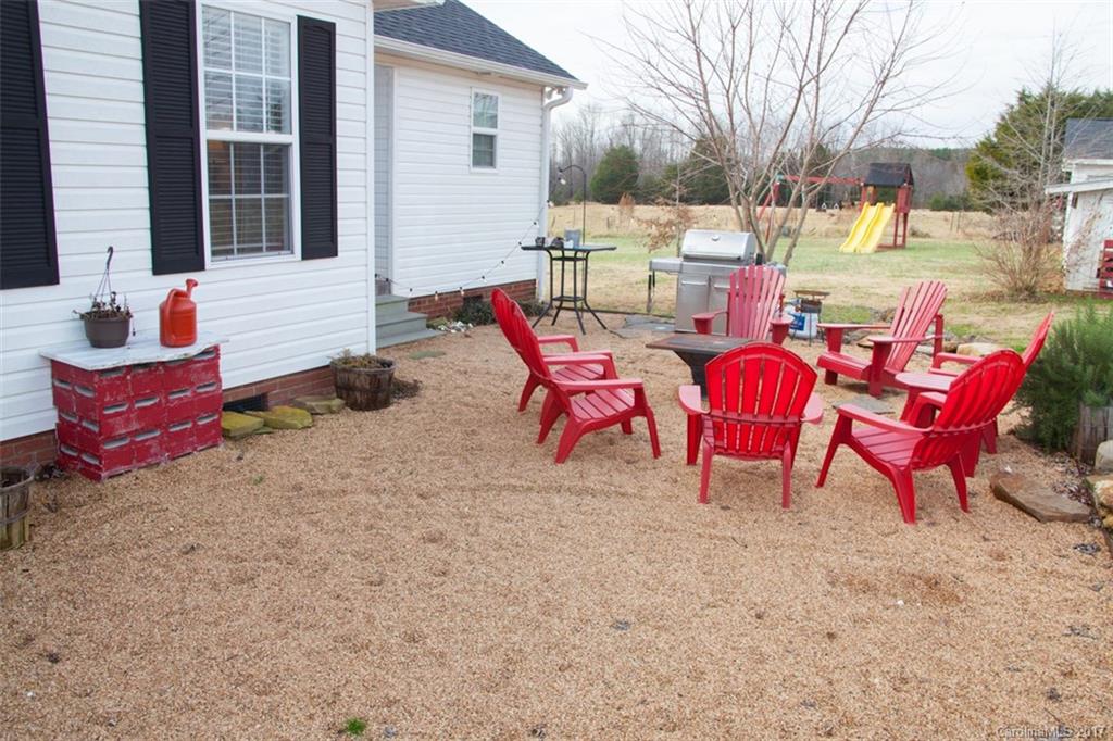 3069 State Rd S-46-1474 Clover, SC 29710 - Photo 2 of 23
