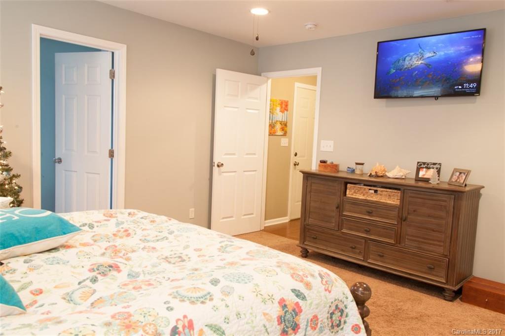 3069 State Rd S-46-1474 Clover, SC 29710 - Photo 12 of 23