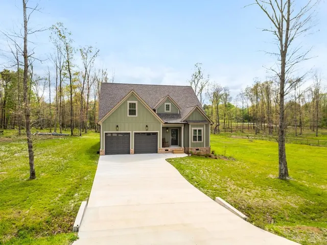 $547,900 | 2664 Mowbray Pike, Soddy Daisy, TN 37379