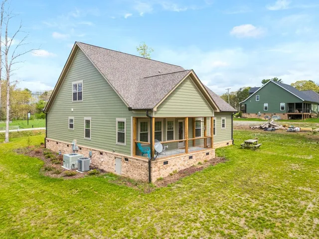 $547,900 | 2664 Mowbray Pike, Soddy Daisy, TN 37379