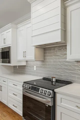 $547,900 | 2664 Mowbray Pike, Soddy Daisy, TN 37379