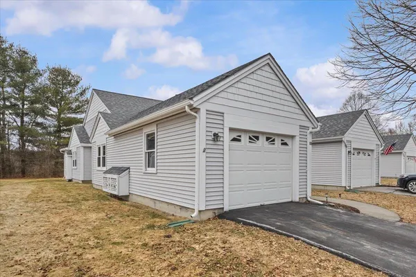 $399,000 | 16 Clover Drive, Unit 5D, Essex, VT 05452