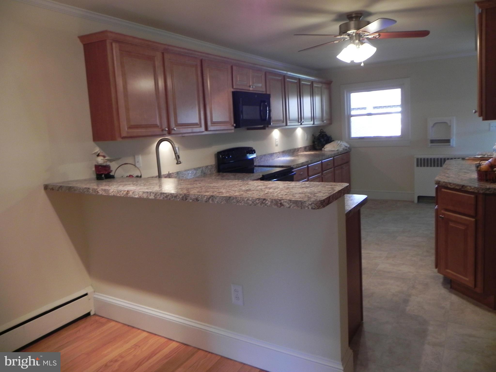 204 Russelcroft Road Winchester, VA 22601 - Photo 7 of 30 Breakfast Bar