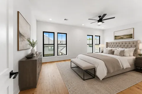 $699,900 | 517 East 4th Street, Houston, TX 77007