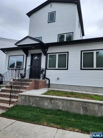 $3,200 | 69 Union Avenue, Unit 2, North Arlington, NJ 07031