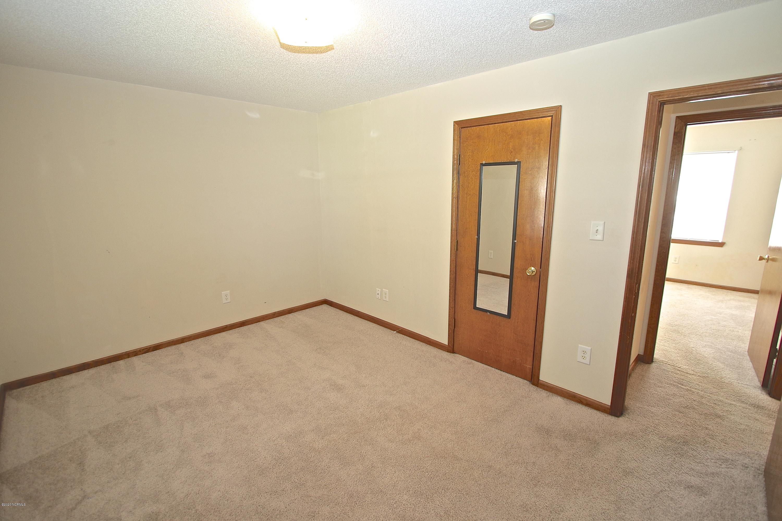 106 Grismill Road Jacksonville, NC 28540 - Photo 15 of 37 LJ7A0700