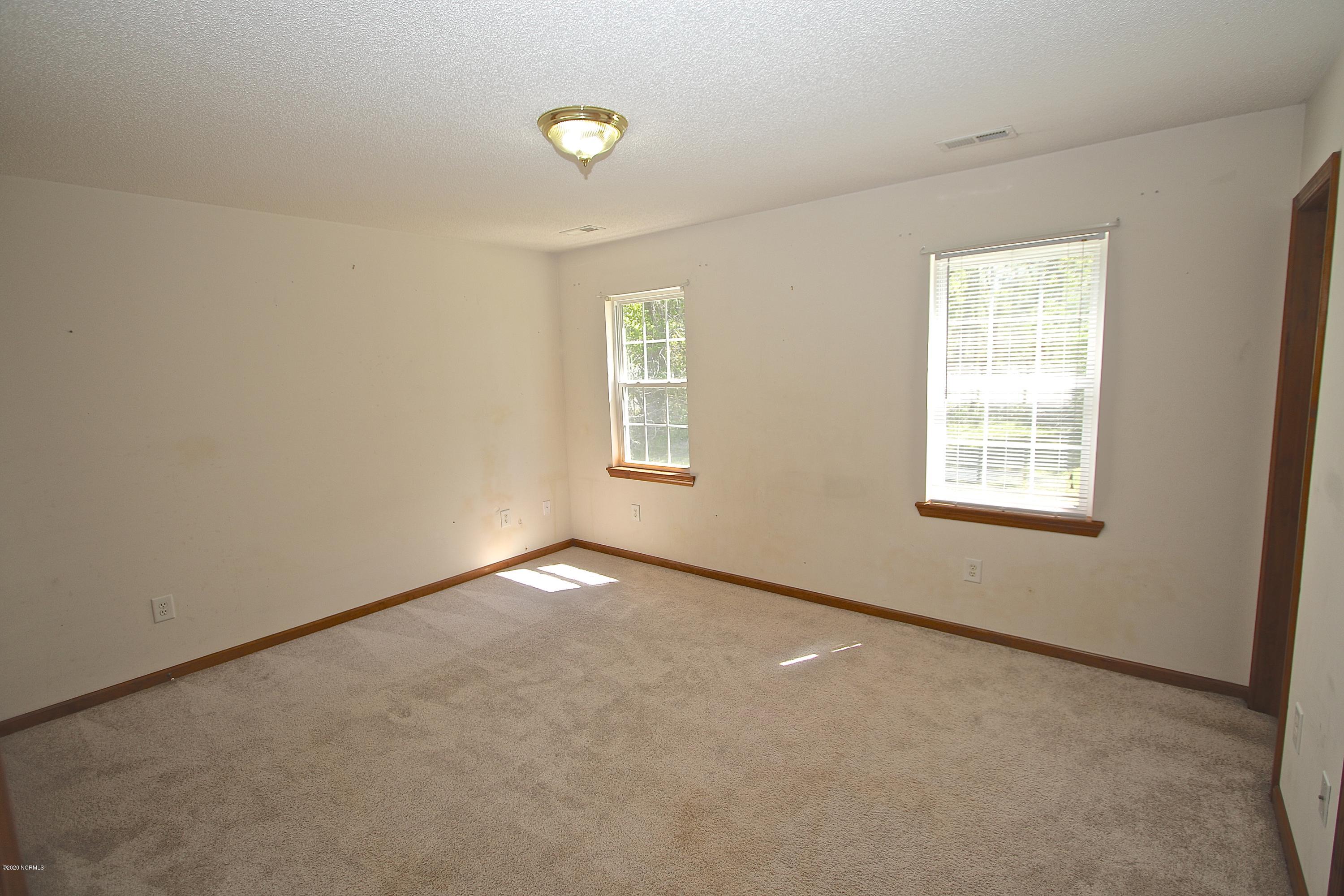 106 Grismill Road Jacksonville, NC 28540 - Photo 17 of 37 LJ7A0702