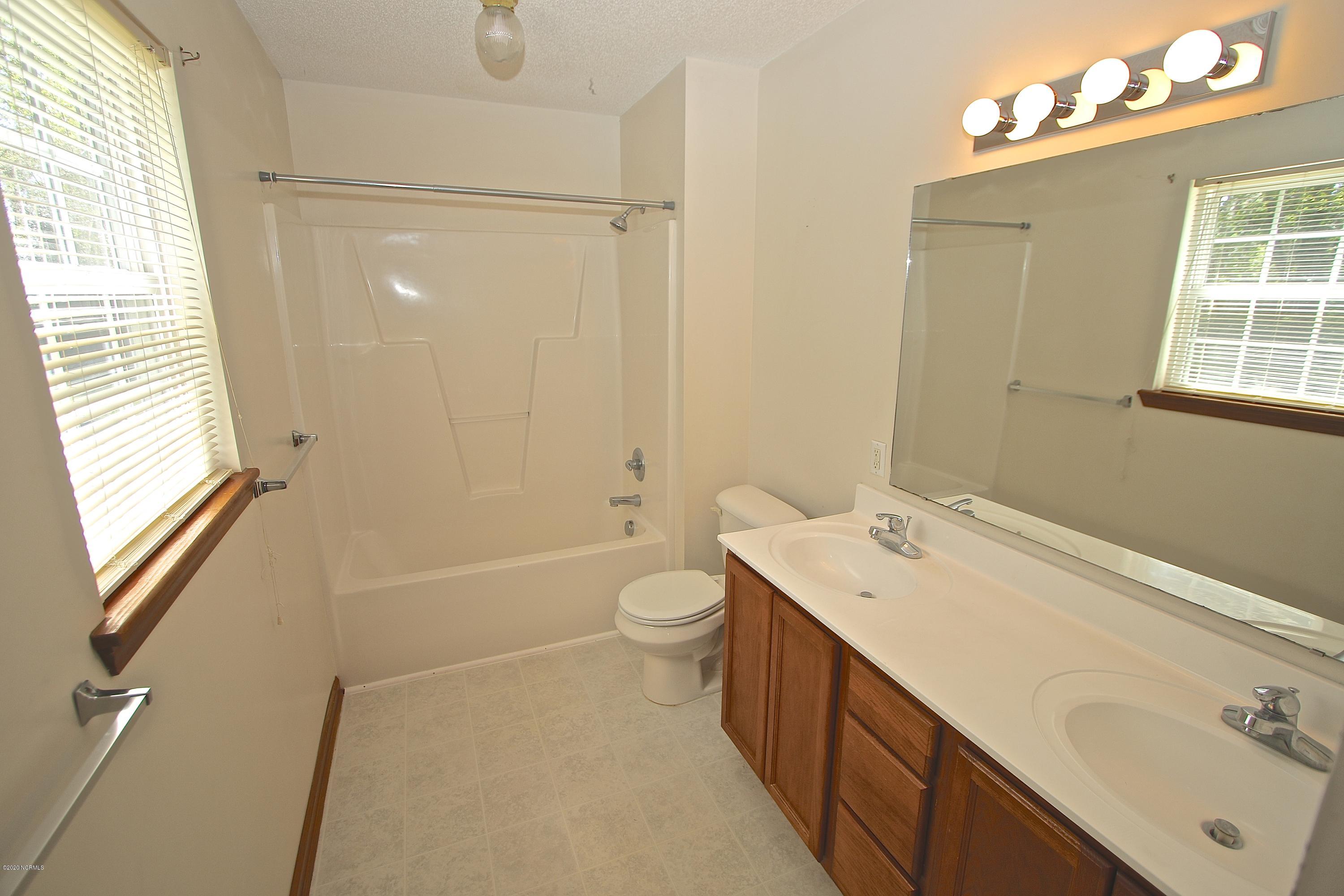 106 Grismill Road Jacksonville, NC 28540 - Photo 20 of 37 LJ7A0705