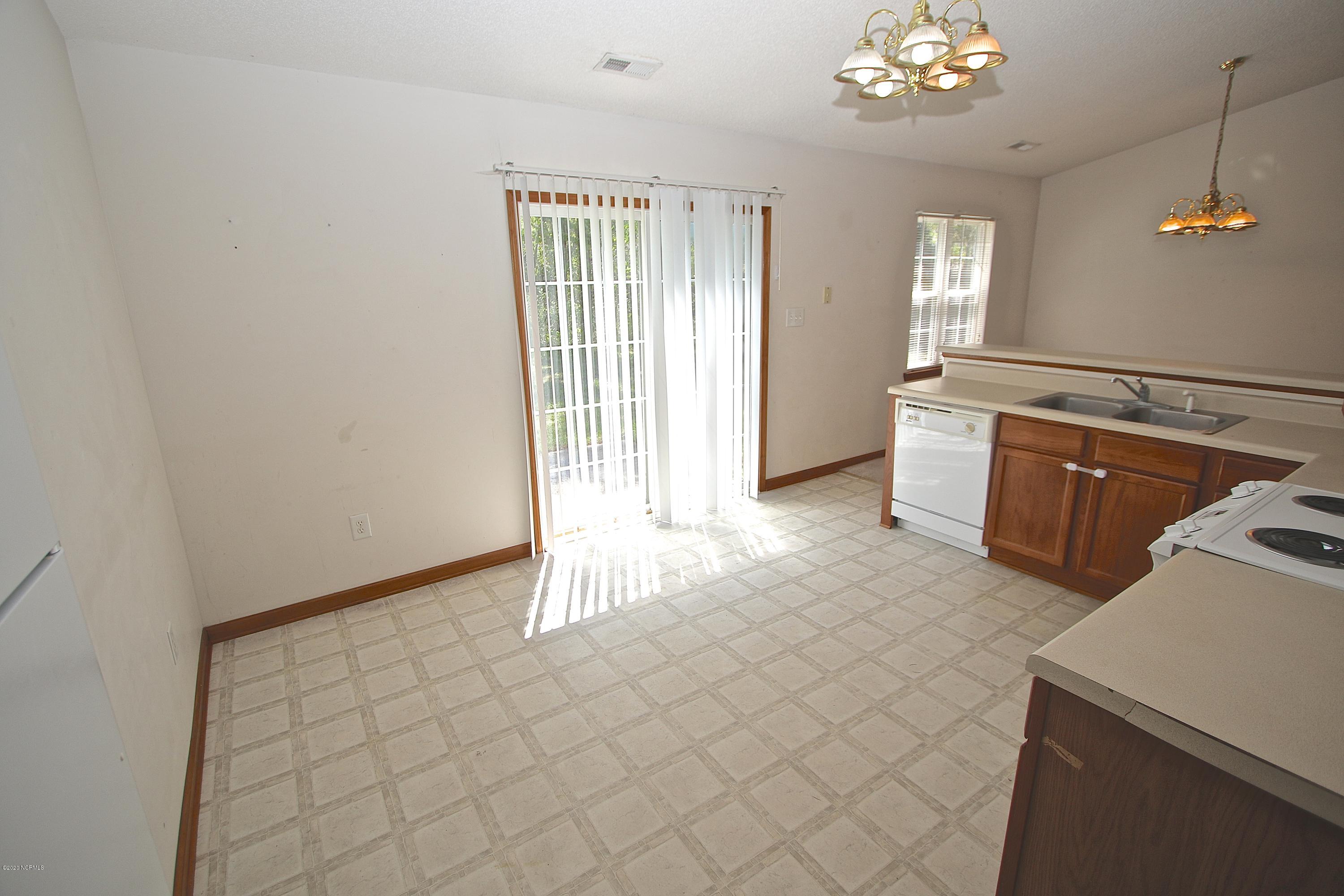 106 Grismill Road Jacksonville, NC 28540 - Photo 24 of 37 LJ7A0709