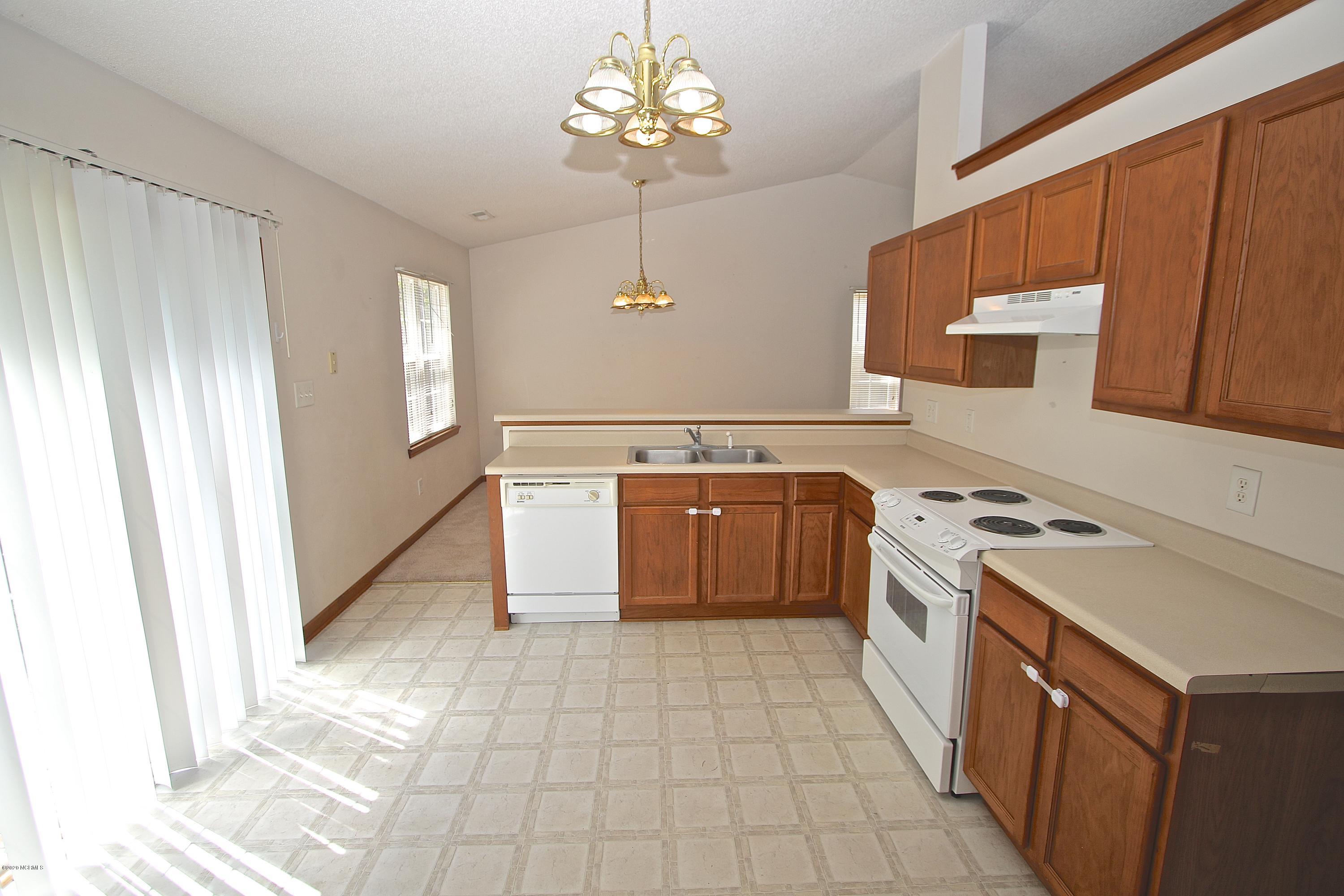 106 Grismill Road Jacksonville, NC 28540 - Photo 25 of 37 LJ7A0710