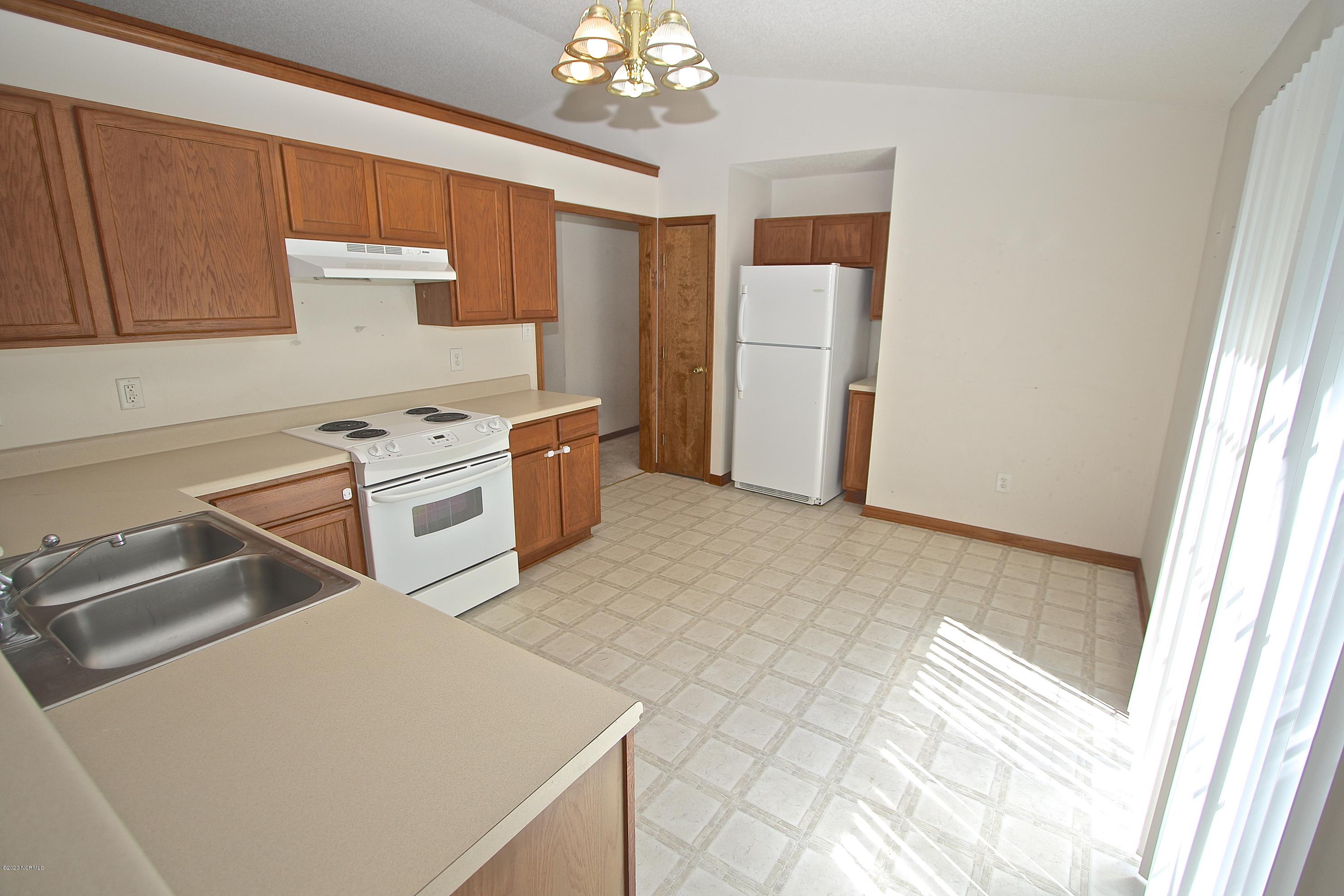 106 Grismill Road Jacksonville, NC 28540 - Photo 27 of 37 LJ7A0712