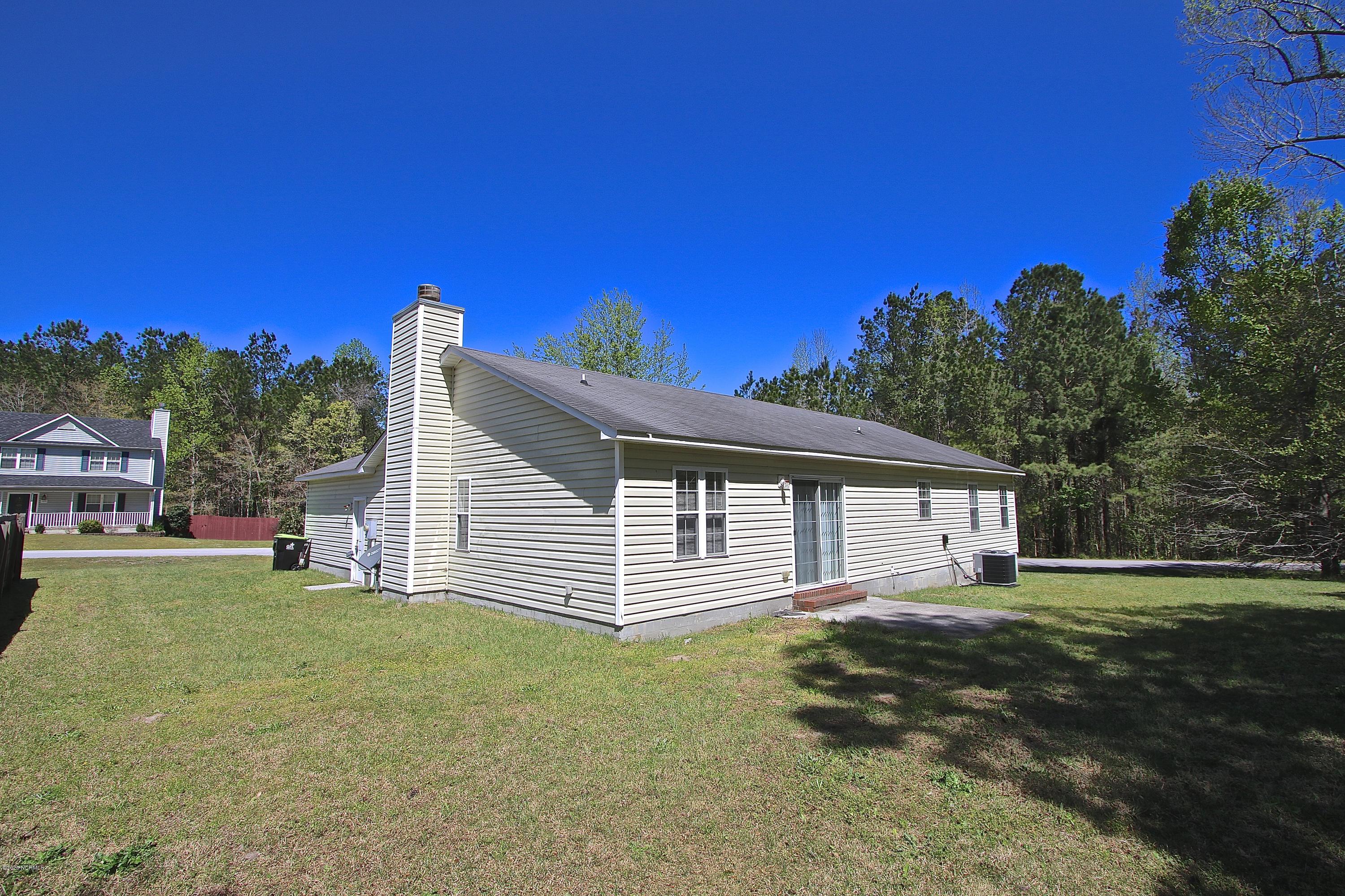 106 Grismill Road Jacksonville, NC 28540 - Photo 8 of 37 LJ7A0692